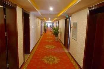 Zhengzhou Youna Hotel Huaihe Road Exteriör bild